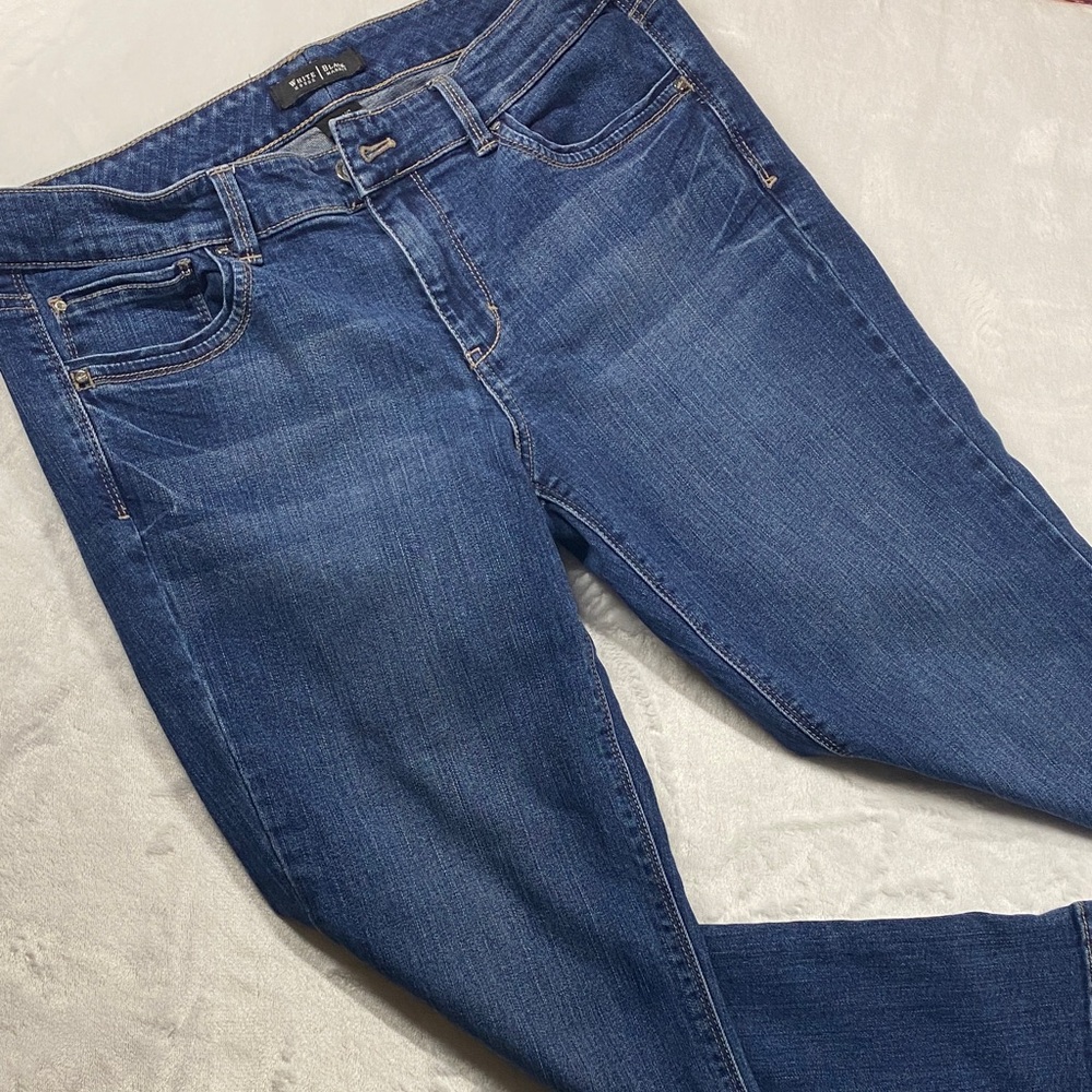 White House Black Market Crop Skinny Jeans - Dark wash - 10